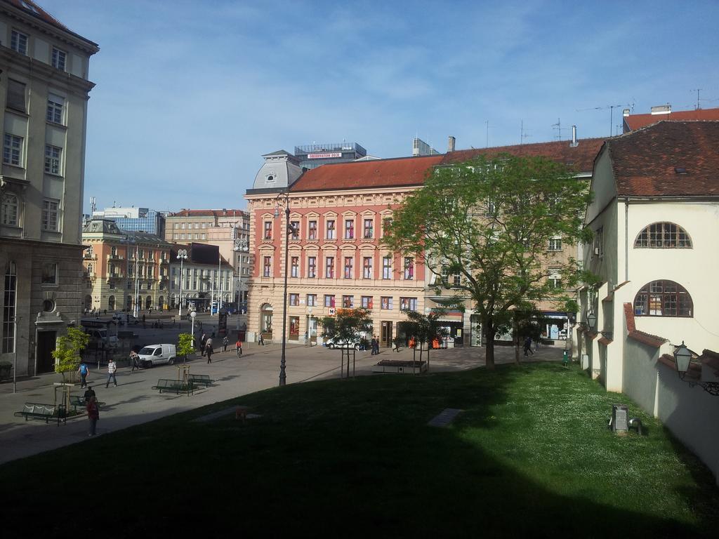 Apartment History Zagreb Rum bild
