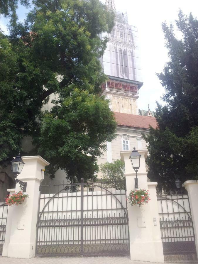 Apartment History Zagreb Exteriör bild